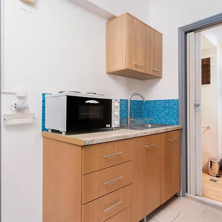 Amarantios Apartamento *